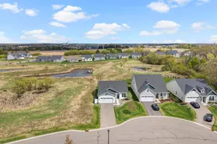 4711 Schilling Ct, Woodbury, MN 55129 - Photo 3