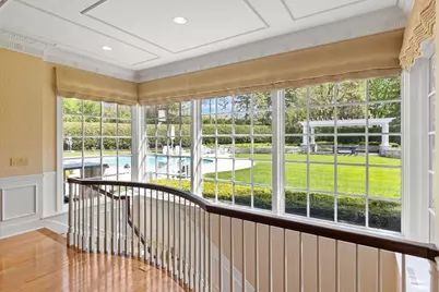 546 Harrington Road, Wayzata, MN 55391 - Photo 7