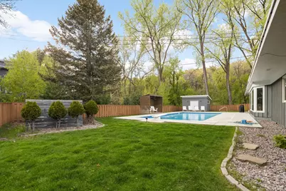 4722 Coventry Road E, Minnetonka, MN 55345 - Photo 33