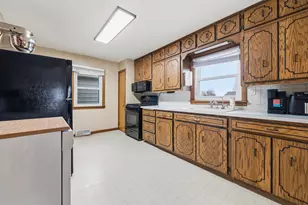 527 4th St N, Sauk Centre Township, MN 56378 - Photo 3