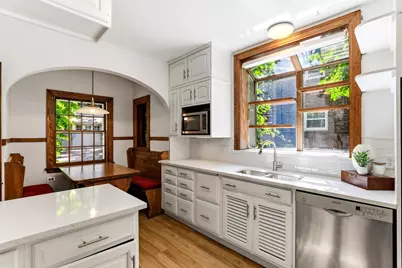 1615 E River Parkway, Minneapolis, MN 55414 - Photo 13