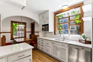 1615 E River Pkwy, Minneapolis, MN 55414 - Photo 13