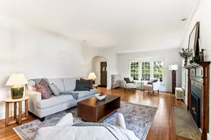 1615 E River Pkwy, Minneapolis, MN 55414 - Photo 7