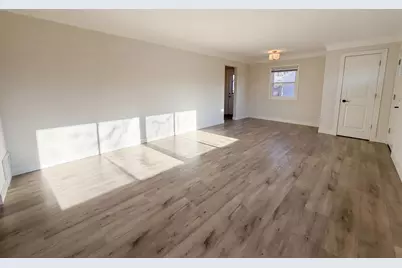 5918 Zenith Avenue N, Brooklyn Center, MN 55429 - Photo 9