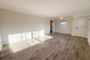 5918 Zenith Ave N, Brooklyn Center, MN 55429 - Photo 9