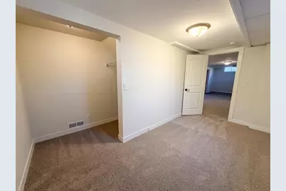 5918 Zenith Avenue N, Brooklyn Center, MN 55429 - Photo 21