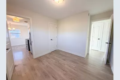 5918 Zenith Avenue N, Brooklyn Center, MN 55429 - Photo 15