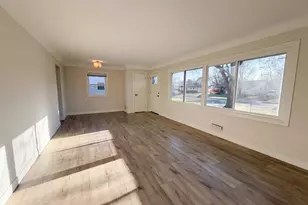 5918 Zenith Ave N, Brooklyn Center, MN 55429 - Photo 3