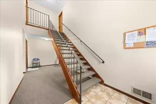 995 Heritage Ct E, Vadnais Heights, MN 55127 - Photo 29