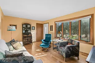 654 8th Ave NW, New Brighton, MN 55112 - Photo 9