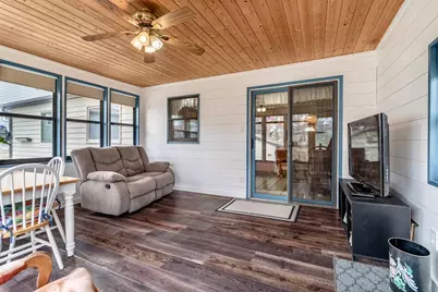 413 E St. Charles Avenue, Fergus Falls, MN 56537 - Photo 13