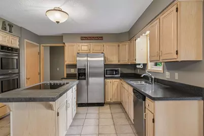 13820 Sunset Lake Drive, Burnsville, MN 55337 - Photo 3