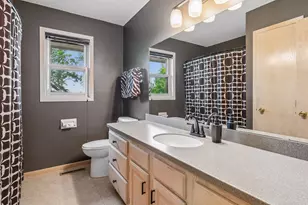 13820 Sunset Lake Dr, Burnsville, MN 55337 - Photo 23