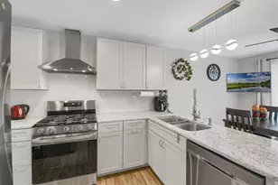 1431 Sumter Ave N, Golden Valley, MN 55427 - Photo 17