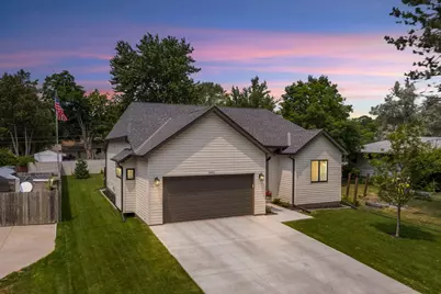 1431 Sumter Avenue N, Golden Valley, MN 55427 - Photo 1