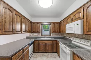 9346 Wellington Ln N, Maple Grove, MN 55369 - Photo 13