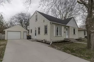 815 Center St, North Mankato, MN 56003 - Photo 27