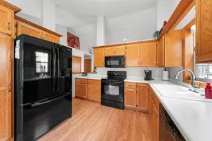 10850 Woodland Dr, Chisago City, MN 55013 - Photo 17