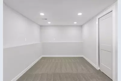 8708 64th Avenue N, Brooklyn Park, MN 55428 - Photo 23