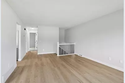 8708 64th Avenue N, Brooklyn Park, MN 55428 - Photo 7