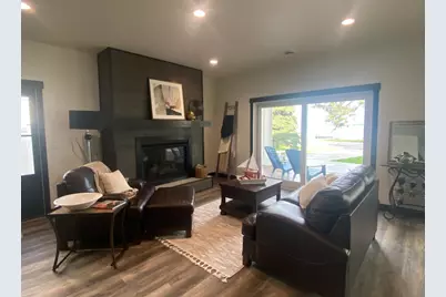 1084 W Lake Drive, Detroit Lakes, MN 56501 - Photo 13