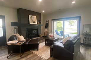 1084 W Lake Dr, Detroit Lakes, MN 56501 - Photo 13