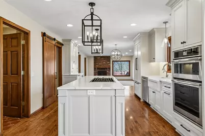 151 Choctaw Circle, Chanhassen, MN 55317 - Photo 9