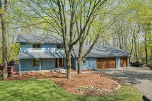 151 Choctaw Cir, Chanhassen, MN 55317 - Photo 1