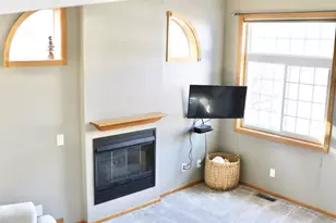 18081 Settlers Way, Eden Prairie, MN 55347 - Photo 5