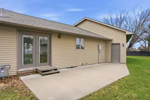 137 Rhame Ave, Red Wing, MN 55066 - Photo 11