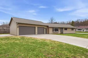 137 Rhame Ave, Red Wing, MN 55066 - Photo 3