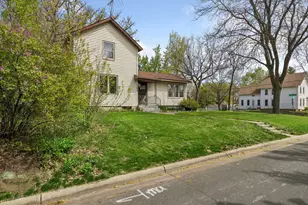 302 9th Street W, Hastings, MN 55033 - Photo 5