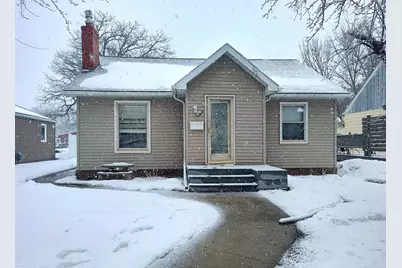 319 Crocker Avenue N, Thief River Falls, MN 56701 - Photo 1