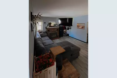 319 Crocker Avenue N, Thief River Falls, MN 56701 - Photo 5