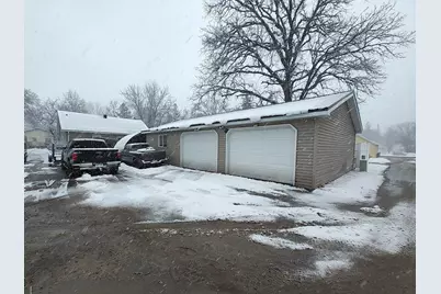 319 Crocker Avenue N, Thief River Falls, MN 56701 - Photo 13