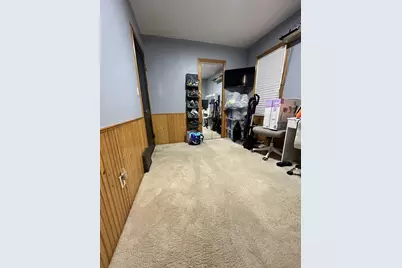 319 Crocker Avenue N, Thief River Falls, MN 56701 - Photo 11