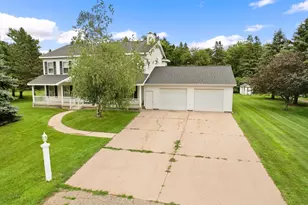 604 Pine Needle Dr, Perham, MN 56573 - Photo 3