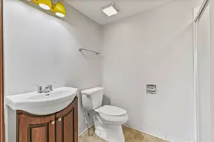 5038 Yuma Ln N, Plymouth, MN 55446 - Photo 7