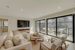 71 Otis Ln, Saint Paul, MN 55104 - Photo 9