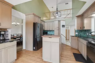 20933 Jamestown Ave, Lakeville, MN 55044 - Photo 11