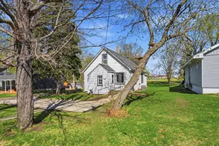 110 Magnus Johnson St, Kimball, MN 55353 - Photo 5