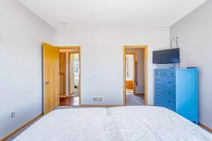 23560 London St NE, Bethel, MN 55005 - Photo 21