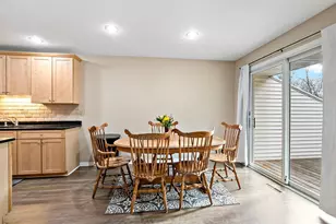 12315 Oak Leaf Ct, Burnsville, MN 55337 - Photo 9