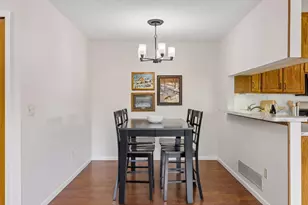 7515 Vinewood Ct N, Maple Grove, MN 55311 - Photo 9