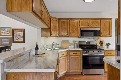 7515 Vinewood Court N, Maple Grove, MN 55311 - Photo 11
