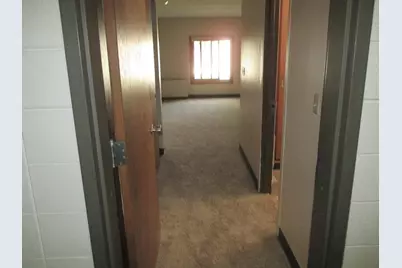 200 S 4th Street #21, Marshall, MN 56258 - Photo 5