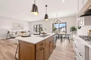 3916 Mcmenemy St, Vadnais Heights, MN 55127 - Photo 9