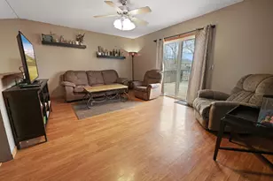 1587 Peach Dr NE, Sauk Rapids, MN 56379 - Photo 9