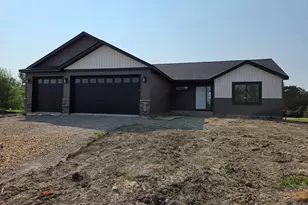 913 Three Lakes Ct, Madison Lake, MN 56063 - Photo 1