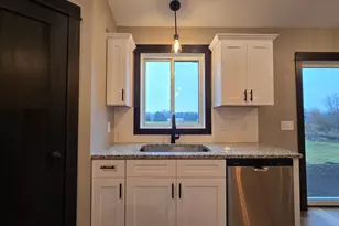 913 Three Lakes Ct, Madison Lake, MN 56063 - Photo 5